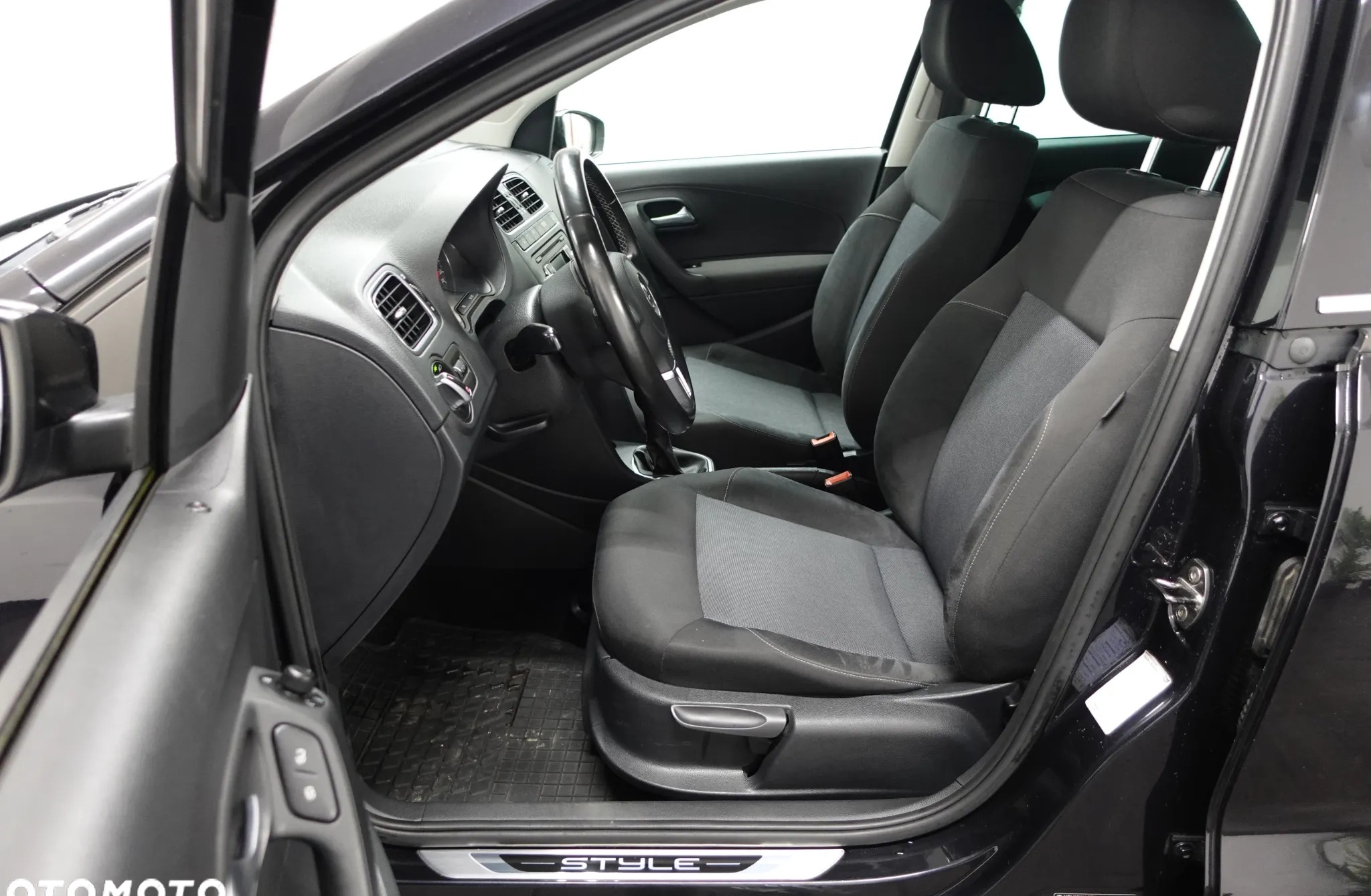 Volkswagen Polo cena 20900 przebieg: 190631, rok produkcji 2011 z Suwałki małe 667